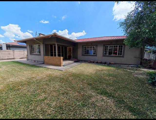 3 BEDROOM HOUSE FOR SALE IN VANDERBIJLPARK SE 1